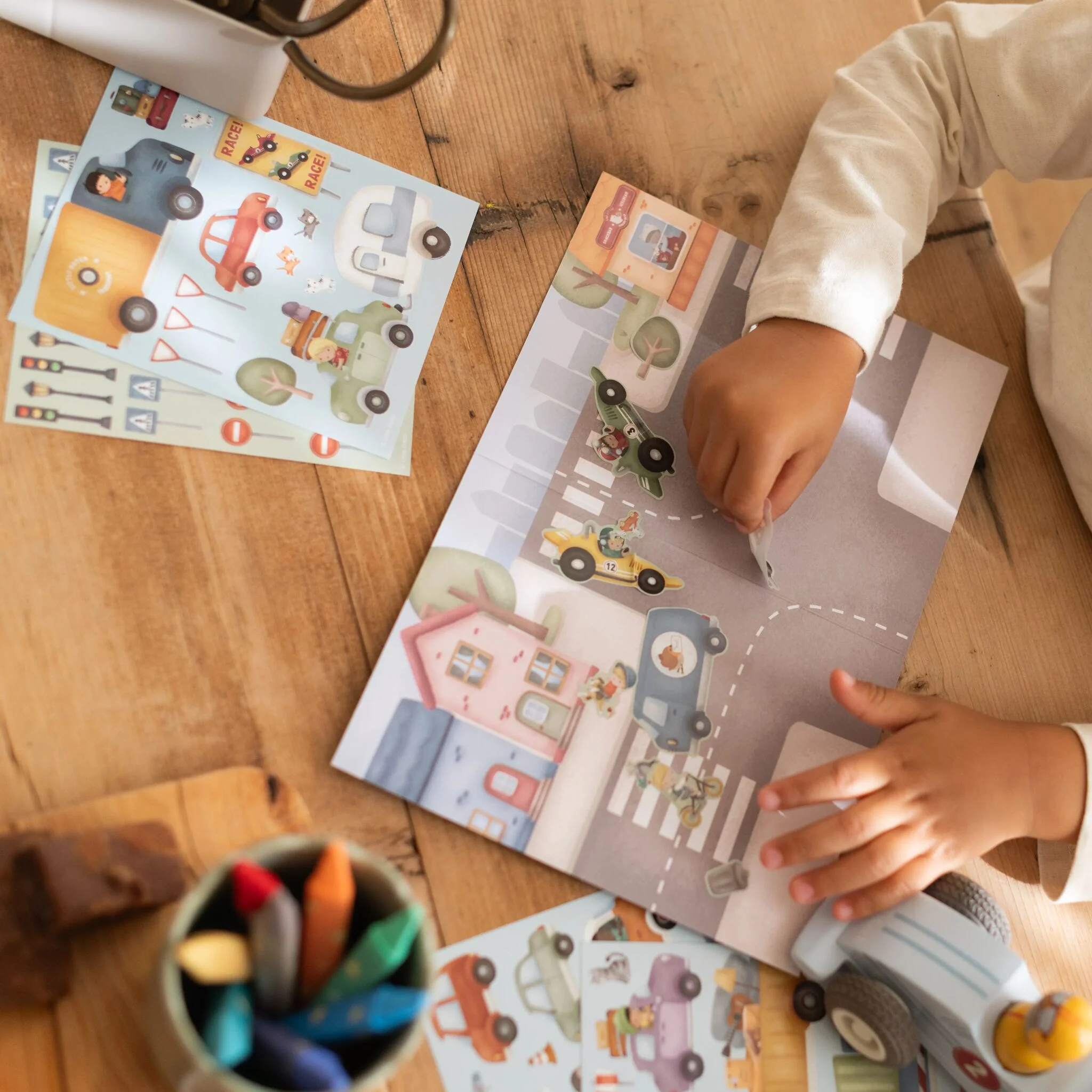 Lipdukų istorijų knygelė „Jim ir draugai“ - Image 5